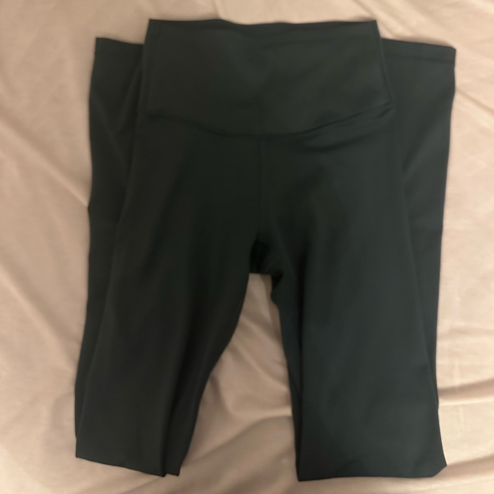 Victoria’s Secret Pink flare leggings